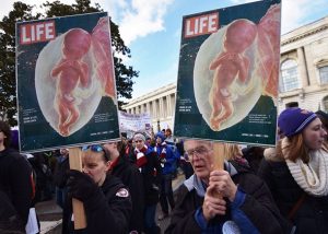 150616_jurisprudence_aborionprotest.jpg.CROP.promo-mediumlarge