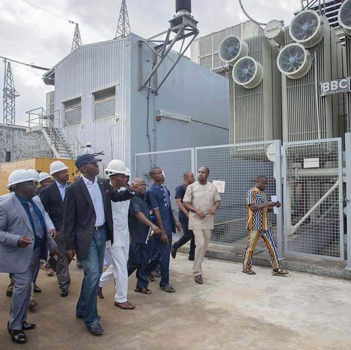 Fashola-at-the-Afam-Power-Plant-in-Rivers-State-
