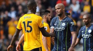 vincent_kompany_shakes_hands_with_willy_boly-1040×572