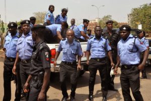 Nigerian-Policemen_750x499 (1)