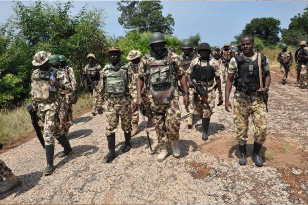 Troops arrest Bandits