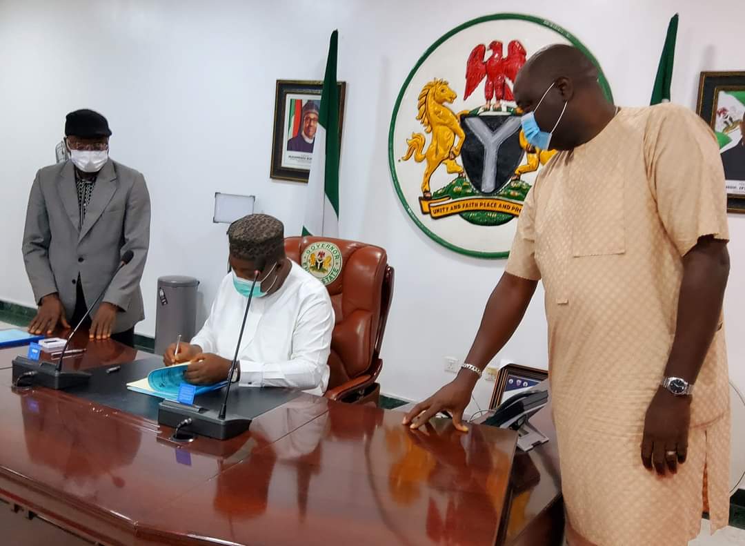 Gov. Ugwuanyi signs N186.64 billion 2022 budget into law