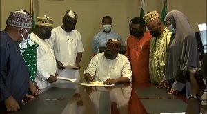 Kwara Gov signs 2022 budget as CAPEX hits 56%