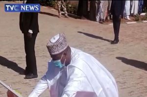 Tambuwal lays wreath at 2022 Armed forces remembrance day