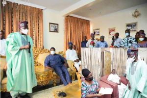 Tinubu visits Ogbomosho, commiserates with Soun, Akala’s families