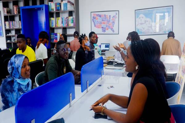 US CONSULATE BACKS YOUNG NIGERIAN LEADERS