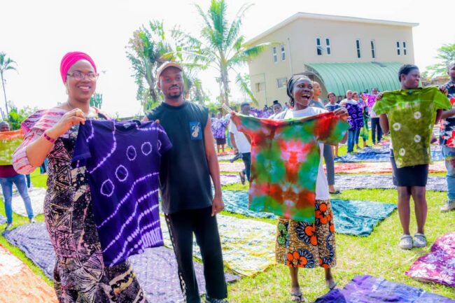 Ekiti first lady presents working tools to trainees of Adire Ekiti Hub